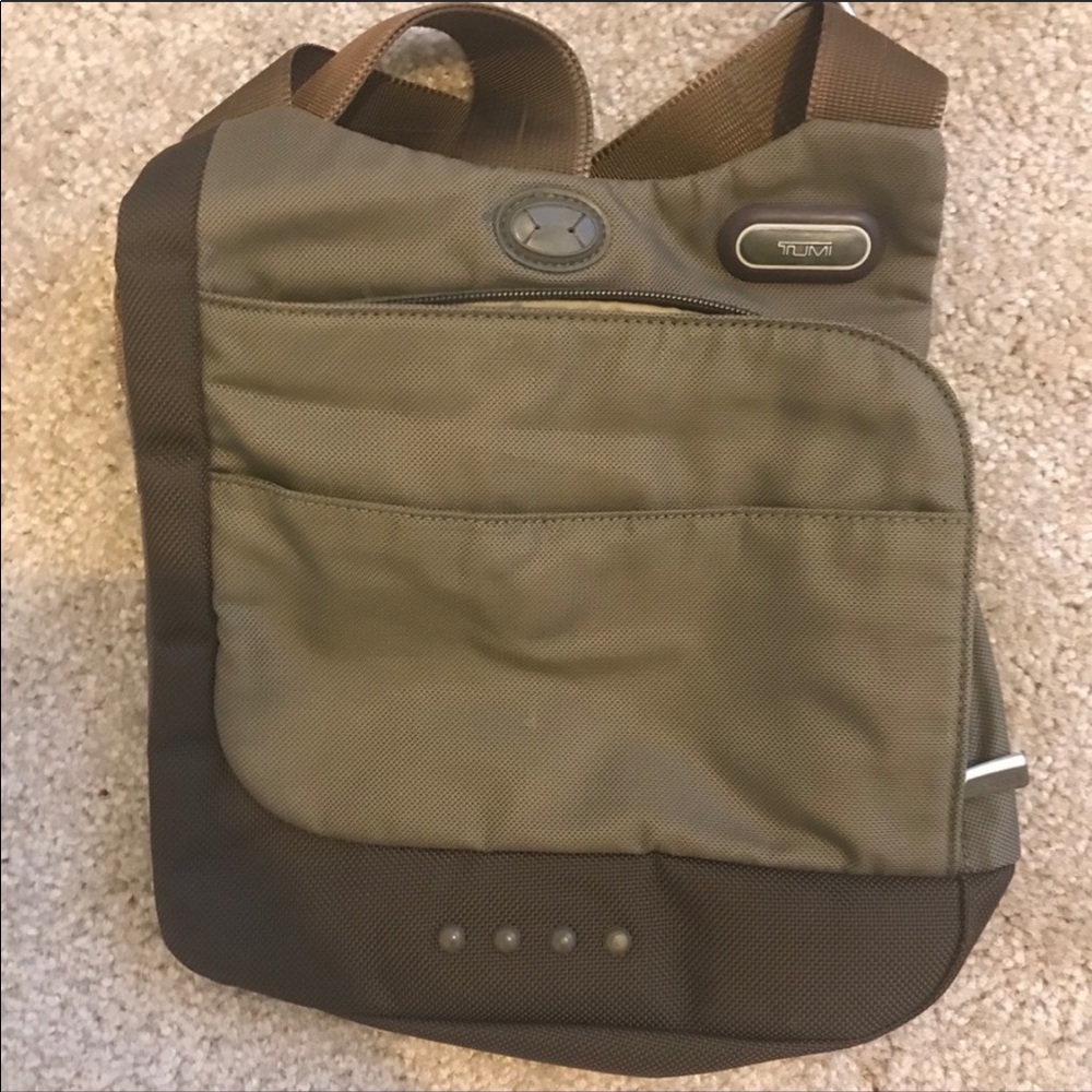 TUMI Crossbody Bag 💼